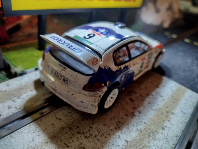 Scalextric Peugeot 205 Rally