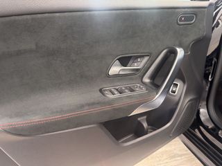 MERCEDES A 250e AMG