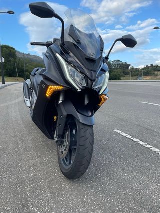 Kymco AK 550 2018 | Garantía 1 año | Limitada A2