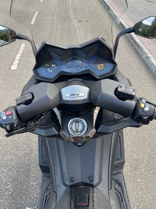 Kymco AK 550 2018 | Garantía 1 año | Limitada A2