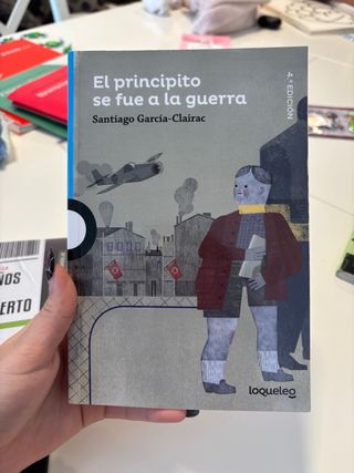 el principito se fue a/ extraños en un aeropuerto 