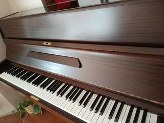 Piano C. Bechstein Nogal Satinado 1972/73