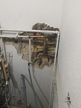 Tú fontanero de confianza, atención 24 HRS .