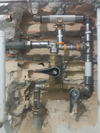 Tú fontanero de confianza, atención 24 HRS .
