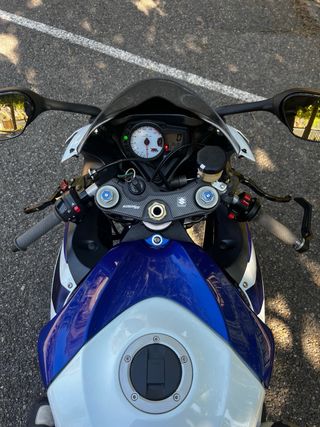 Suzuki GSXR 750 K7 - 25800 Km