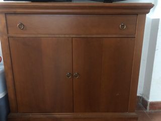 Mueble auxiliar de madera