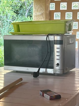 Microondas plateado