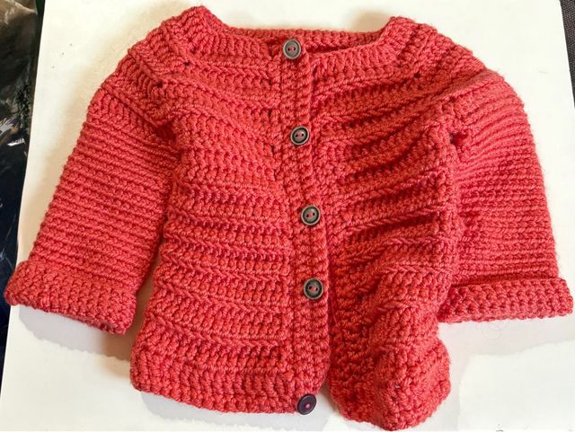 Chaqueta tejida a mano para bebé 6-9 meses