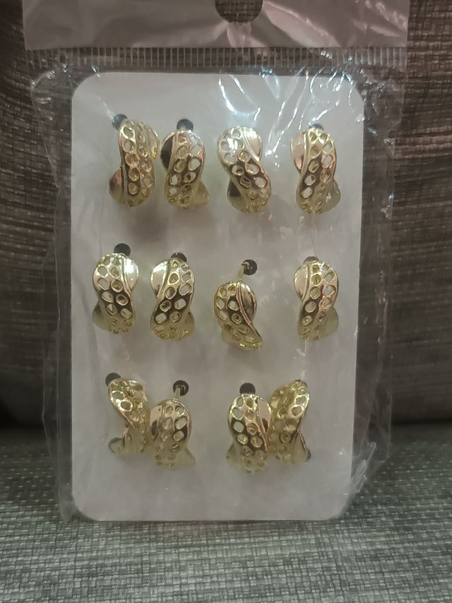 Pendientes Dorados.