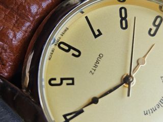 Louis Valentin Vintage Quartz - Couro Genuíno