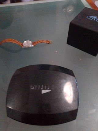 Reloj Lotus Hombre Negro y Plateado