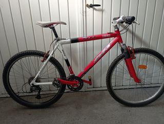Bicicleta BH Coronas 26