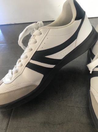 Bambas niña tipo samba beige y blanco