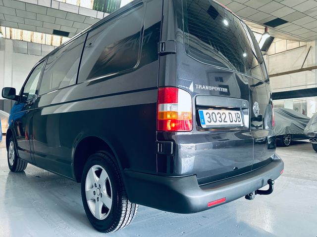 Volkswagen Transporter 1.9  2005