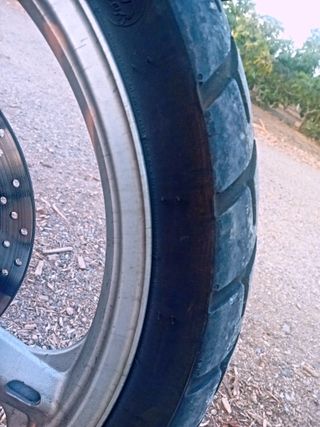 Suzuki V-Strom DL650