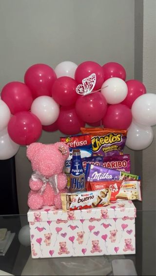 Cesta Oso Brillo y Globos