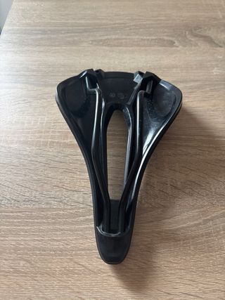 Sillín para mtb o carretera, 143 mm
