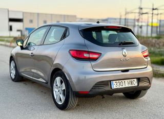 🚗 RENAULT CLIO