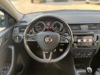 Skoda Spaceback 1.4 TDI / 90 Cv / Unico dueño 