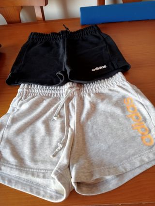 Pantalones cortos Adidas negros y grises