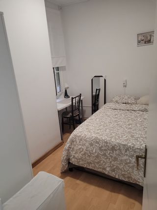 Cama Doble Seminueva con Canapé