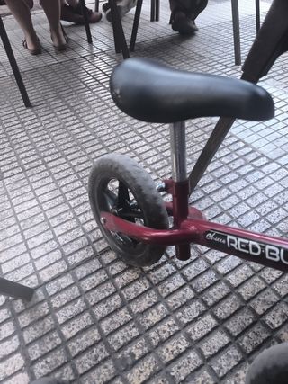 2 Bicis sin pedales CHICO Red Bullet