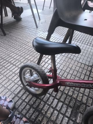 2 Bicis sin pedales CHICO Red Bullet