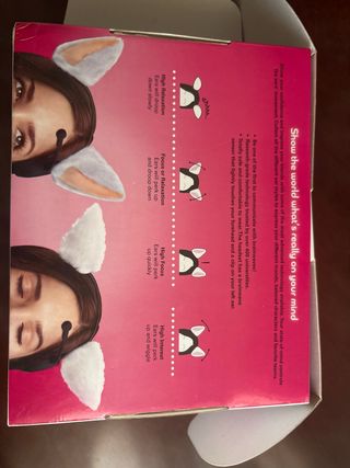 Orejas de gato controladas con ondas cerebrales 