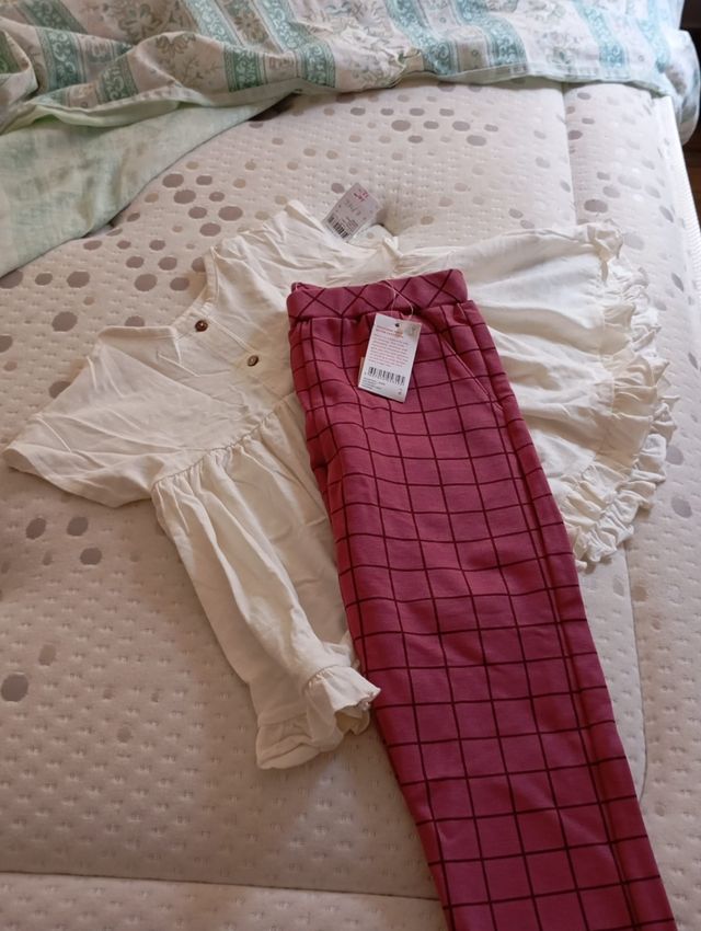 Conjunto niña blanco y rosa