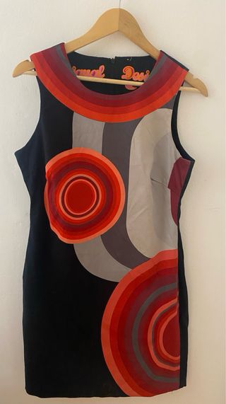 Vestido Desigual Negro y Rojo