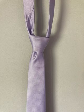 Corbata Lila Fórmula Joven
