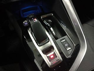 Peugeot 3008 Hybrid 225 Allure