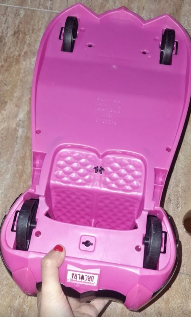 Coche Draculaura Monster High Cumpleaños 1600