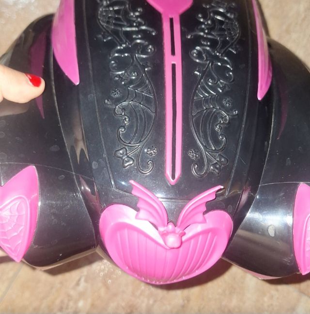 Coche Draculaura Monster High Cumpleaños 1600
