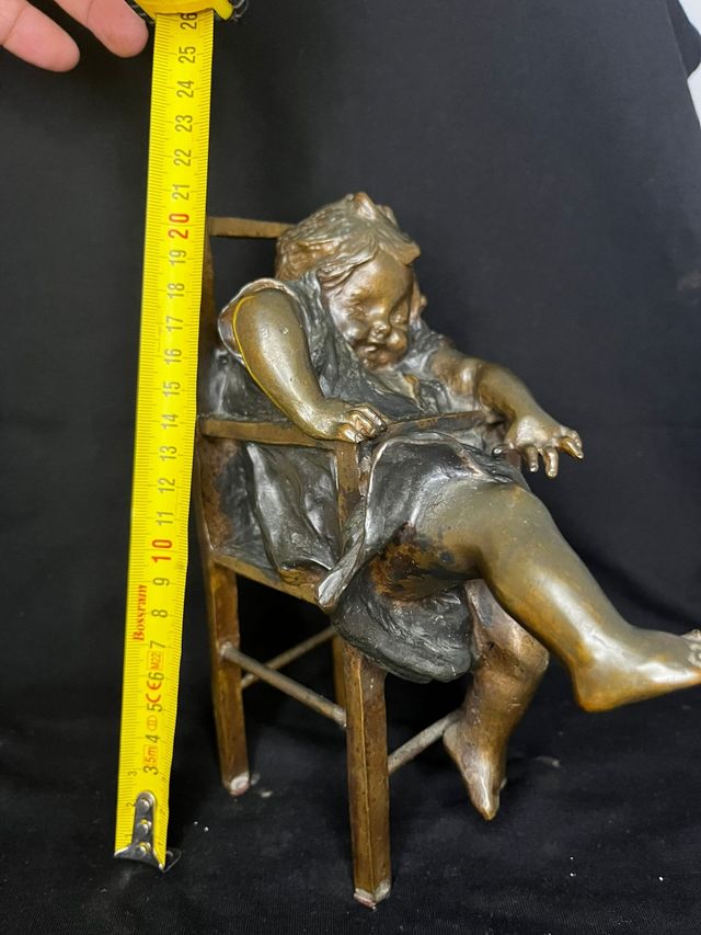 Figura de Bronce