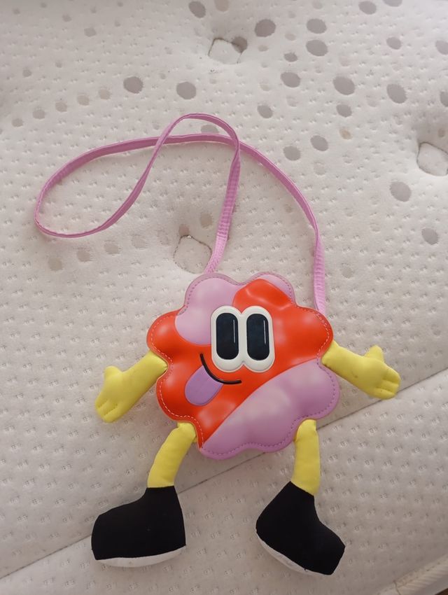 Bolso de personaje Karol G