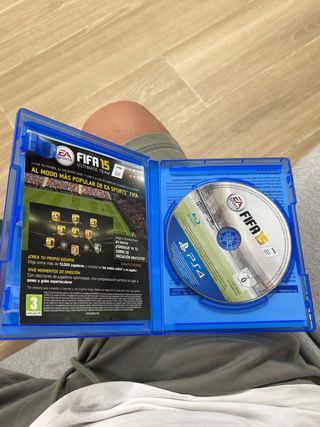 Consola PS4 Sony Negra y Roja 2 mandos FIFA 15 20 