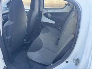 Toyota Aygo 2012 112€/mes