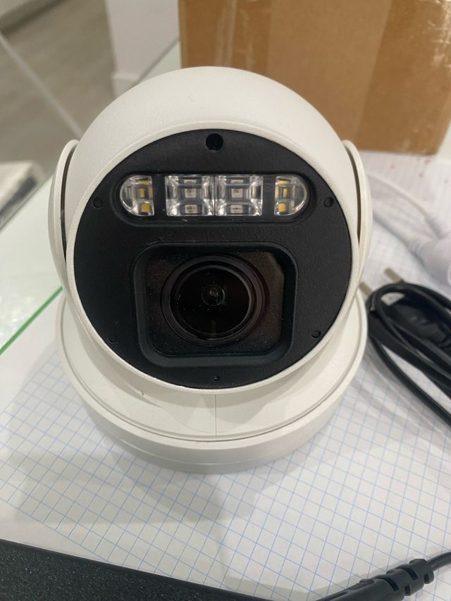 Cámara Vigilancia PTZ IP POE