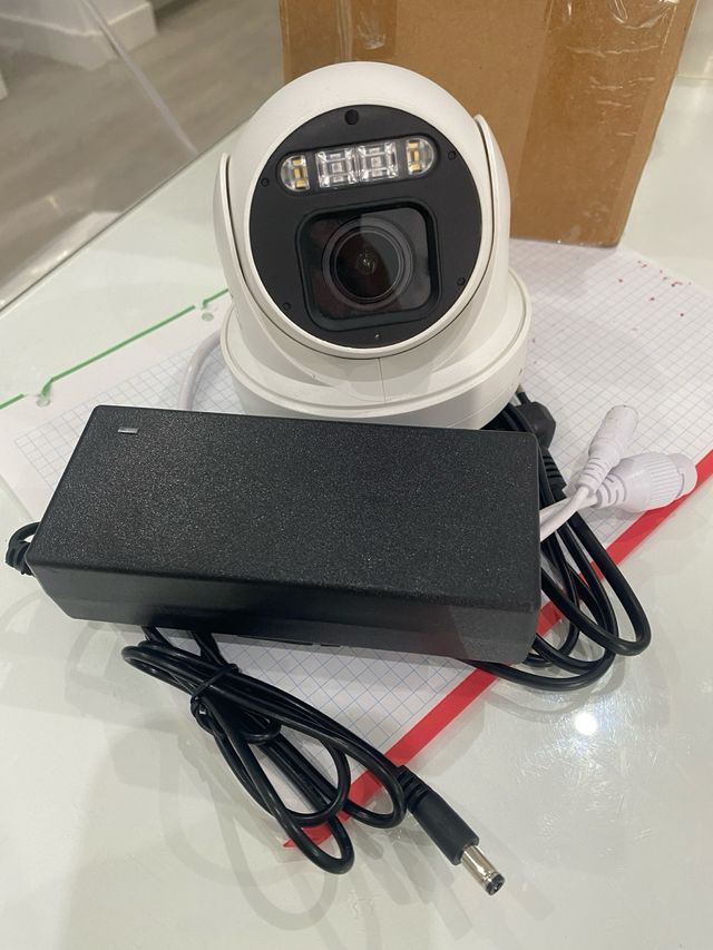 Cámara Vigilancia PTZ IP POE