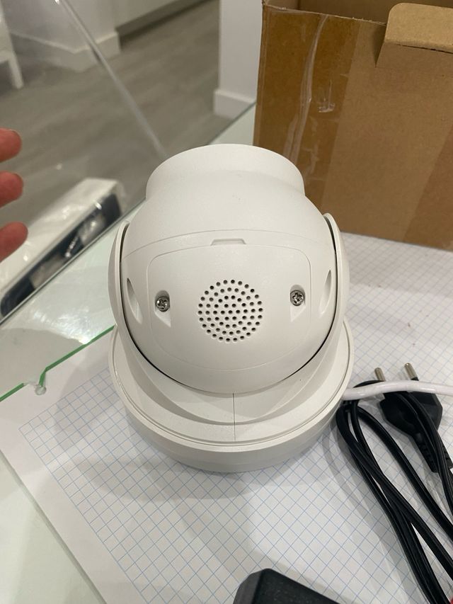 Cámara Vigilancia PTZ IP POE