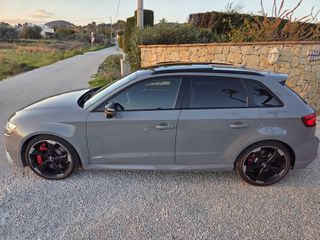 Audi A3 RS 3 2.5 TFSI quattro S tronic Sedan