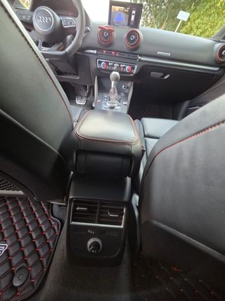 Audi A3 RS 3 2.5 TFSI quattro S tronic Sedan