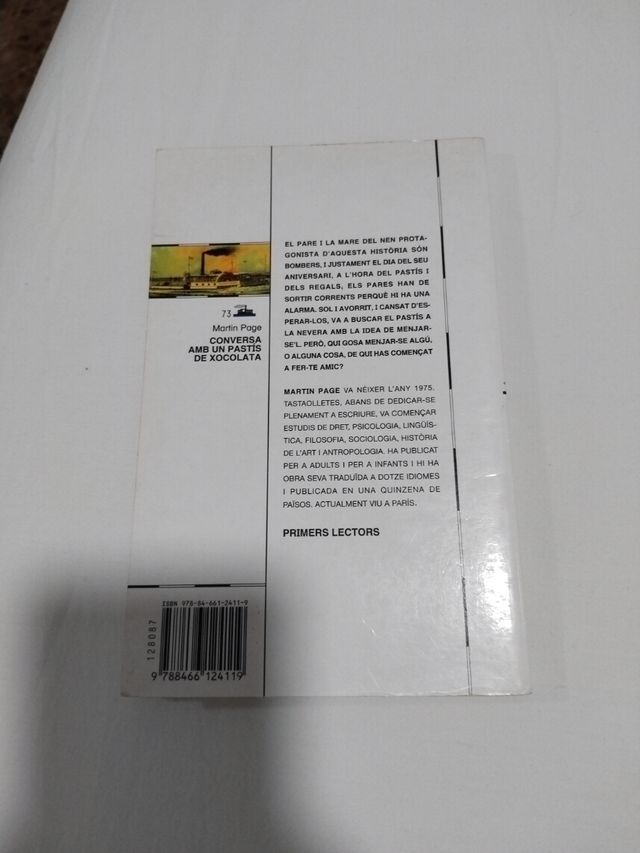 Conversa amb un pastís de xocolata