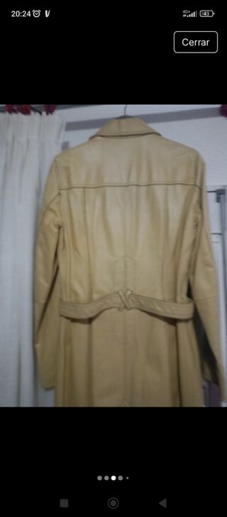 Abrigo cuero color camel