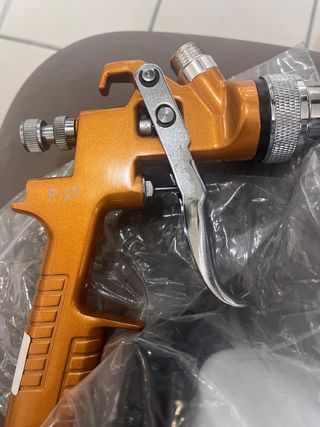 Pistola de pintar profesional naranja