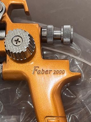 Pistola de pintar profesional naranja