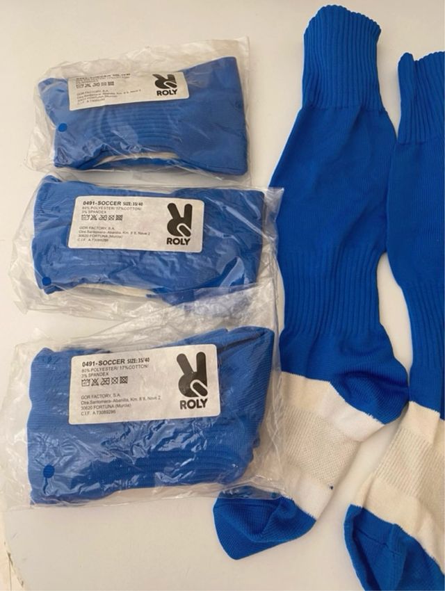 Medias de fútbol azules y blancas lote 29 pares