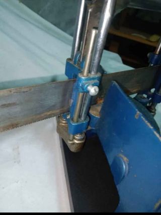 Seghetto manuale vintage con guida