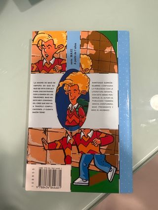 Libro Maxi y la banda de los Tiburones